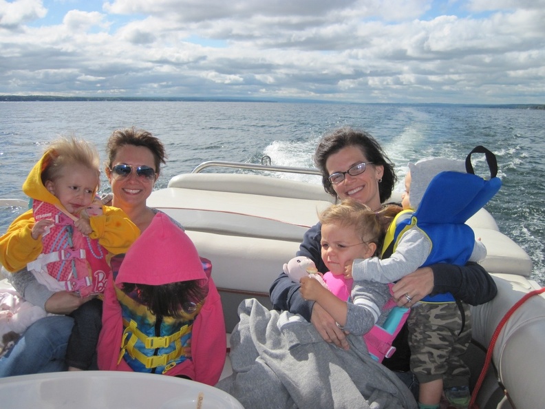 Group on the boat.JPG